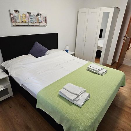 Apartments Lumar Palit Exterior photo